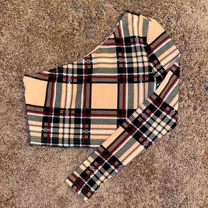 off the shoulder one sleeve crop top